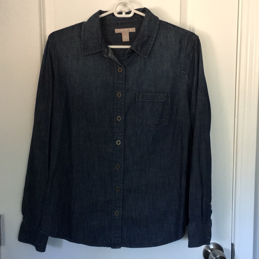Banana Republic chambray denim collared shirt